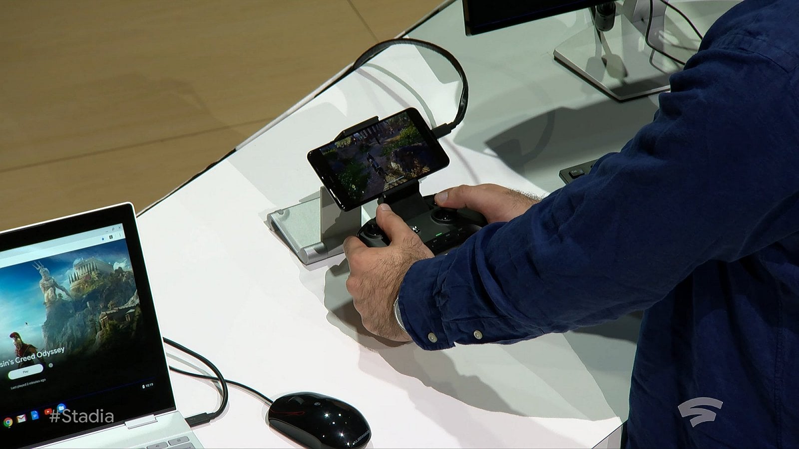 Poté se hráč přesunul k telefonu Pixel 3.