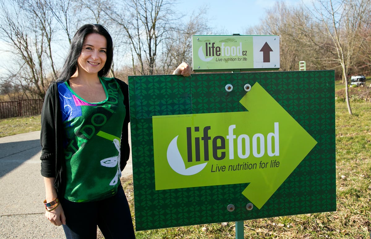 Lifefood: Nahlédněte pod pokličku raw produktů