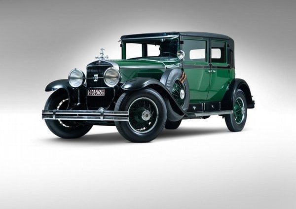2014-01-1928-cadillac-v-8-town-sedan-gangstera-al-capona.jpg