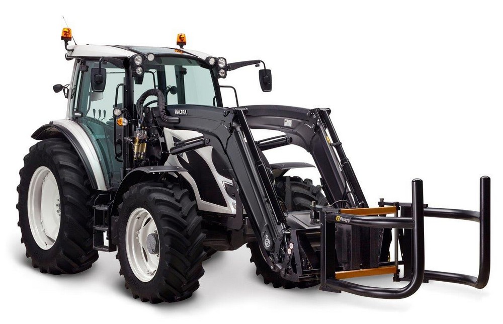 Valtra SmartTour Tractor on Continental TractorMaster 1