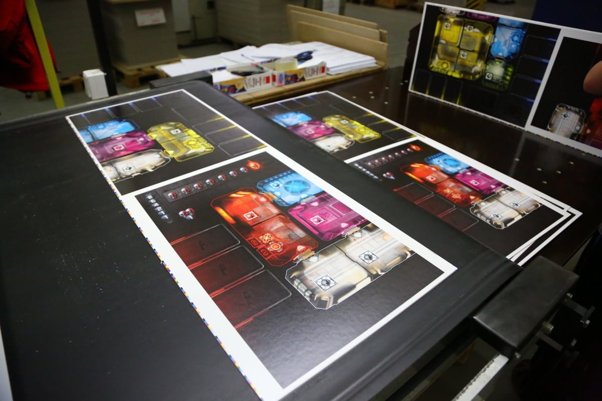 Takto se vyrábí puzzle, Dostihy a sázky i Člověče, nezlob se!