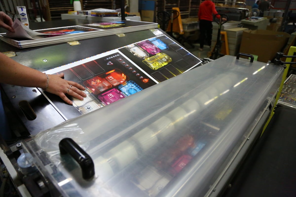 Takto se vyrábí puzzle, Dostihy a sázky i Člověče, nezlob se!