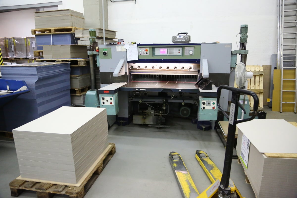 Takto se vyrábí puzzle, Dostihy a sázky i Člověče, nezlob se!