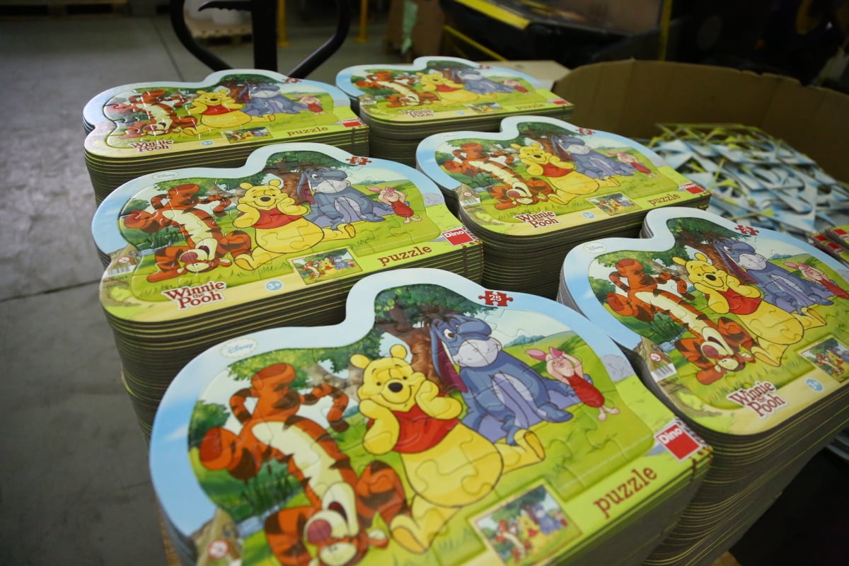 Takto se vyrábí puzzle, Dostihy a sázky i Člověče, nezlob se!