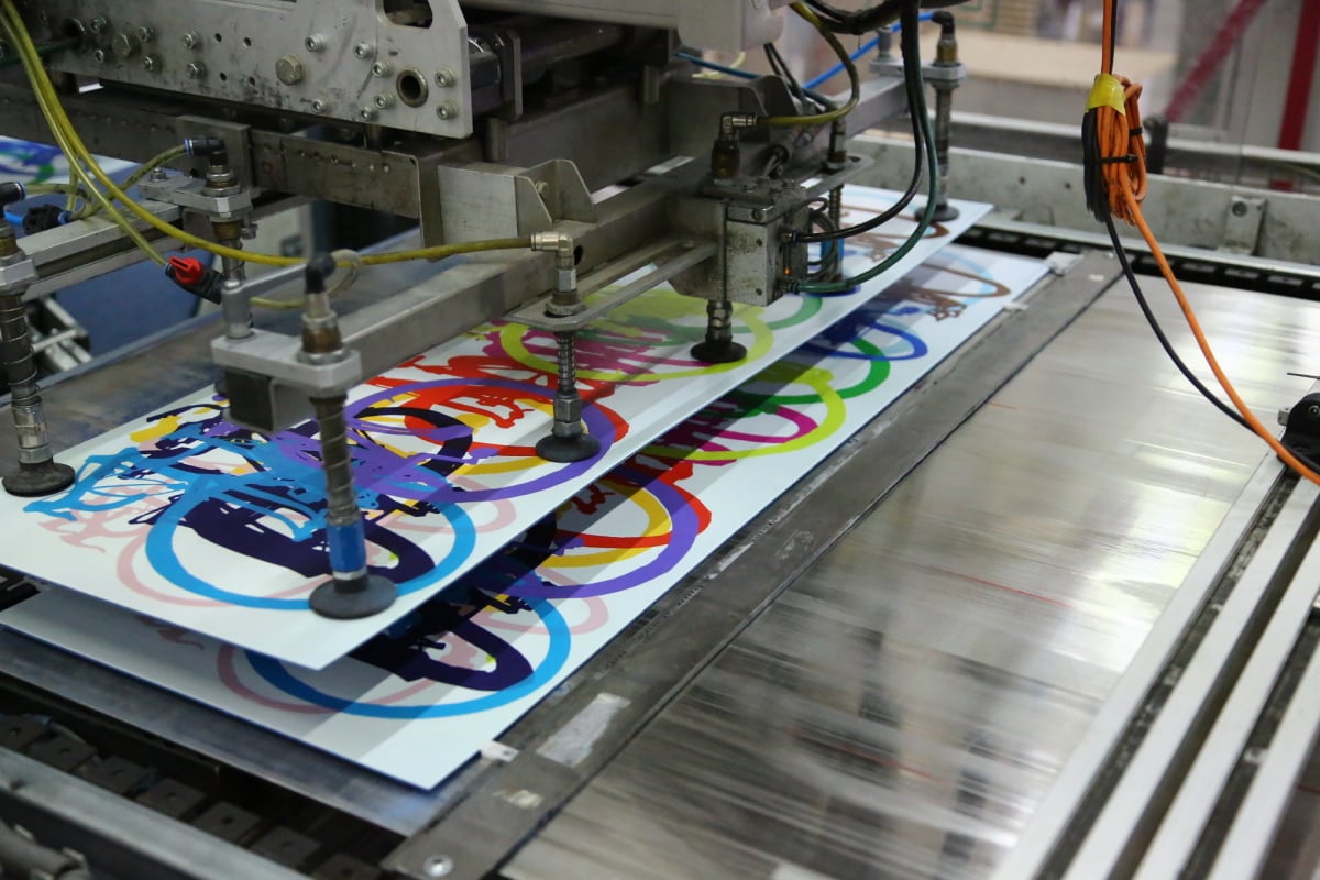 Takto se vyrábí puzzle, Dostihy a sázky i Člověče, nezlob se!