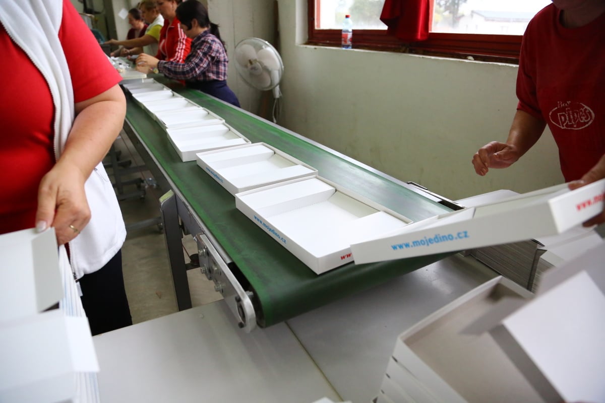 Takto se vyrábí puzzle, Dostihy a sázky i Člověče, nezlob se!