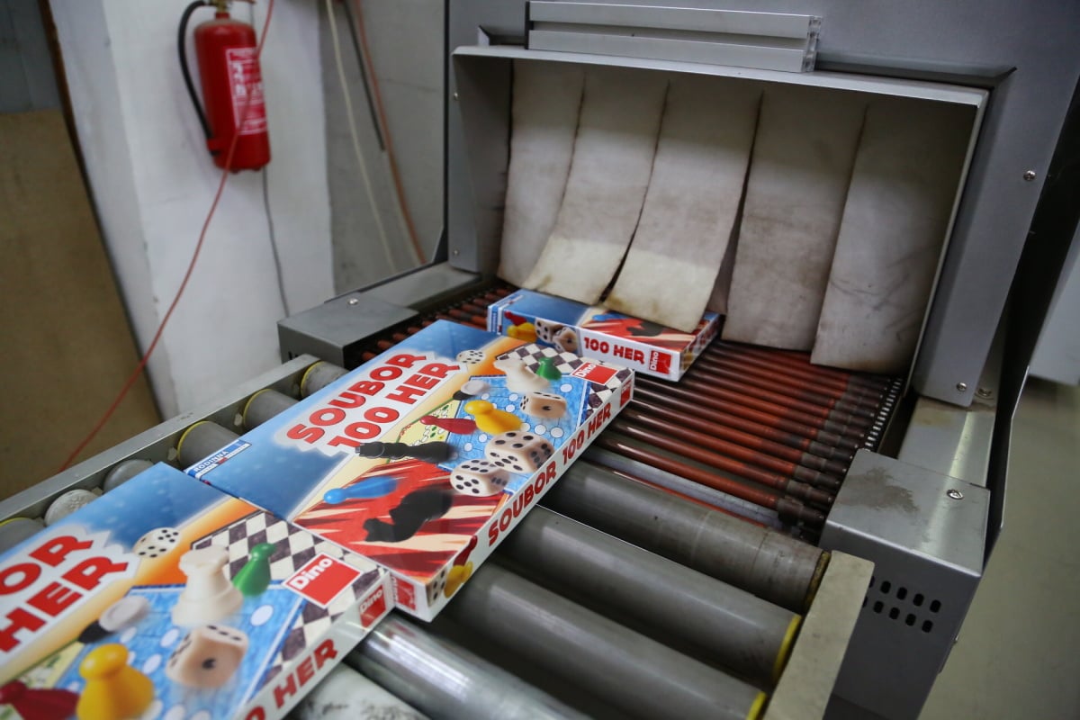 Takto se vyrábí puzzle, Dostihy a sázky i Člověče, nezlob se!