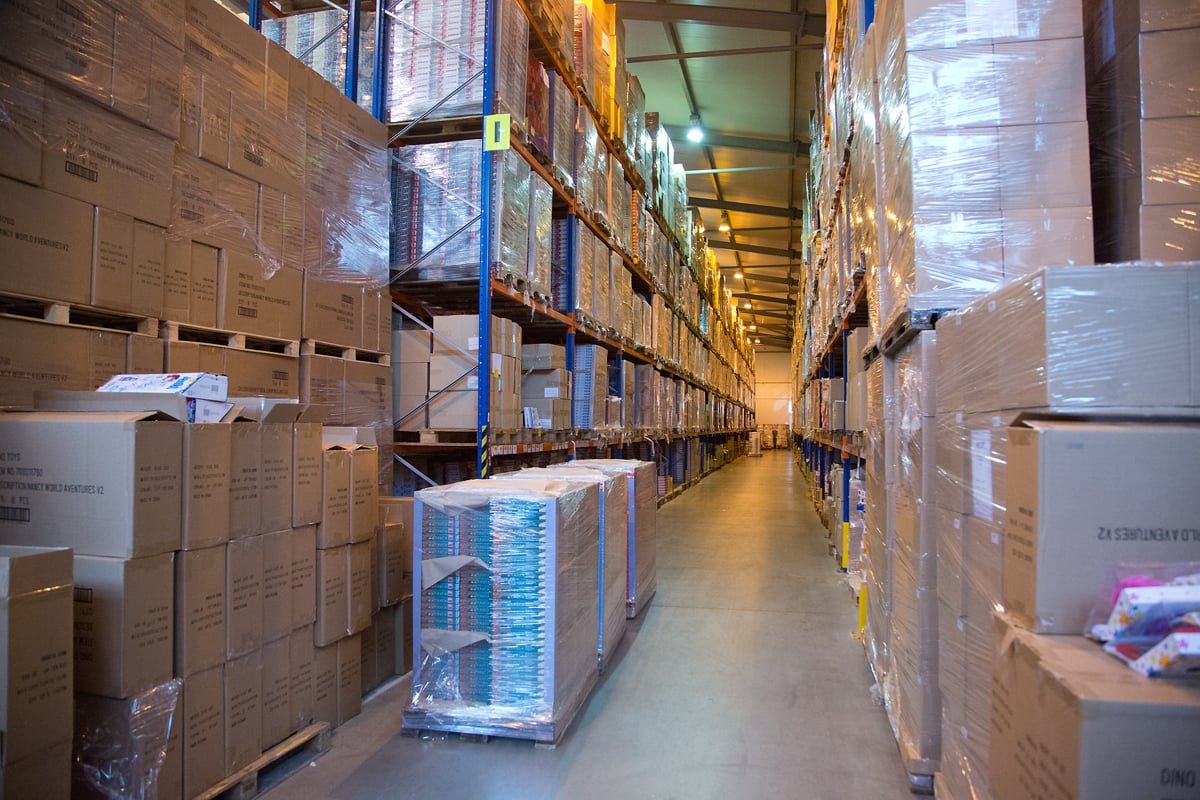 Takto se vyrábí puzzle, Dostihy a sázky i Člověče, nezlob se!