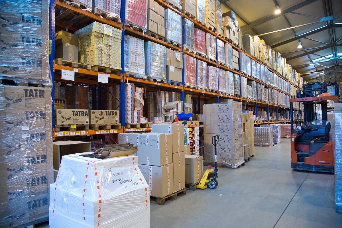 Takto se vyrábí puzzle, Dostihy a sázky i Člověče, nezlob se!