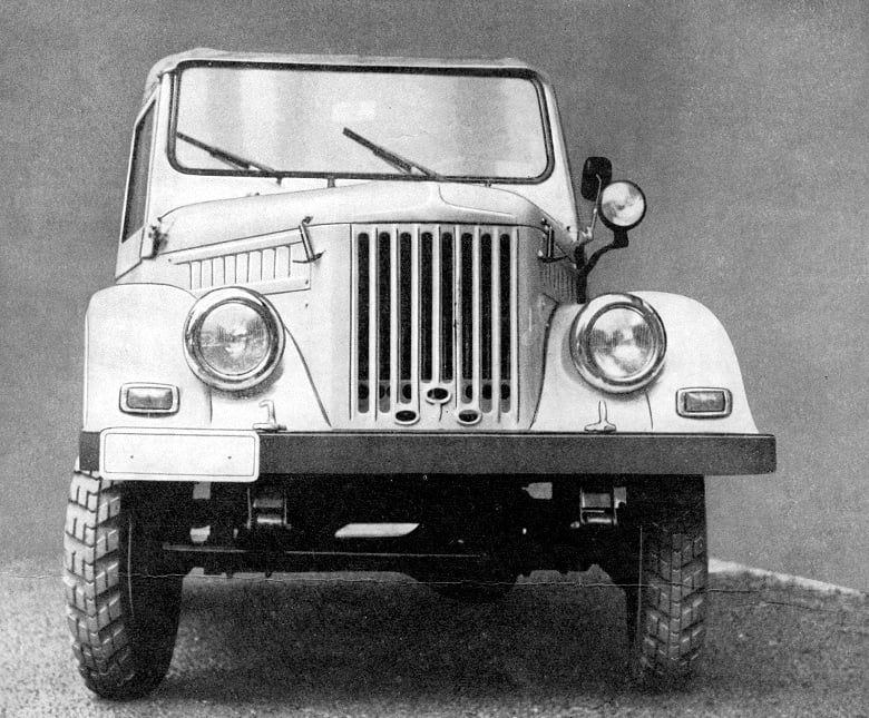 Propagační materiál nabízený i v Československu představuje příď ARO M461. Vozidlo používalo rumunské mechanické skupiny