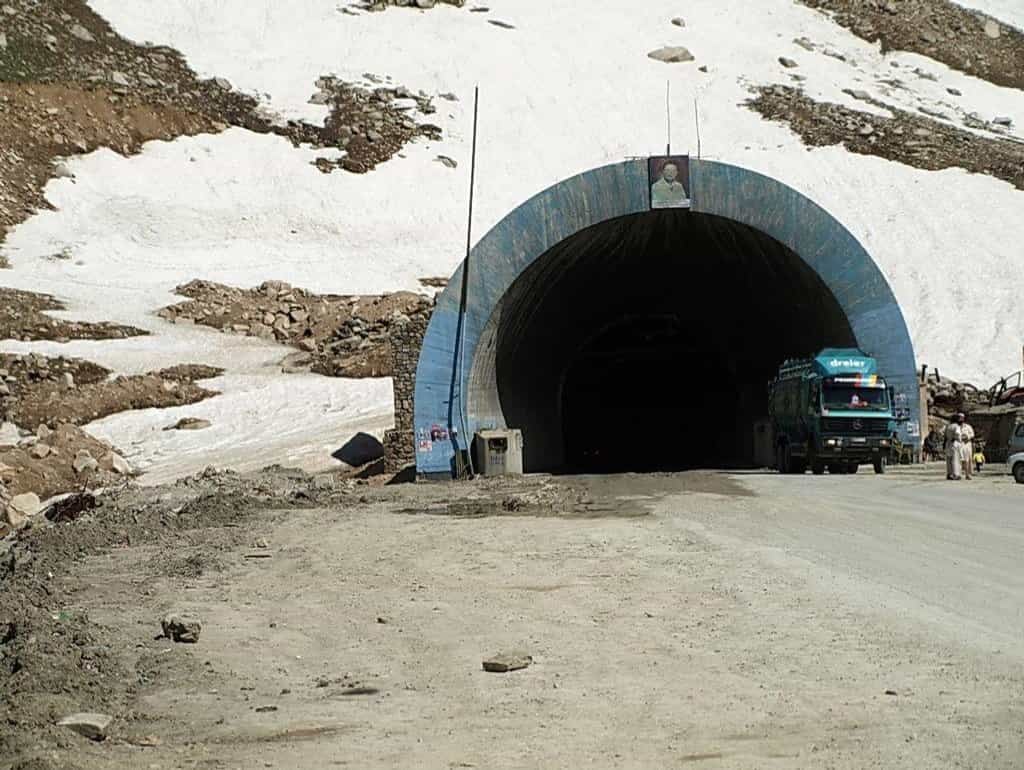 2011-05-salang-highway-5.jpg