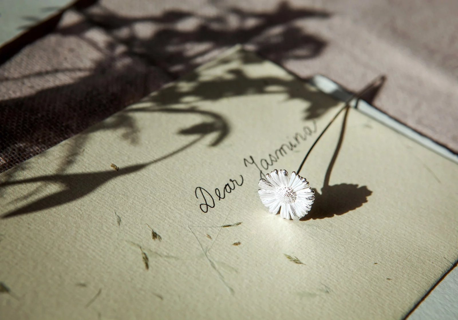 Šperkové květiny od GIYOU - sedmikráska