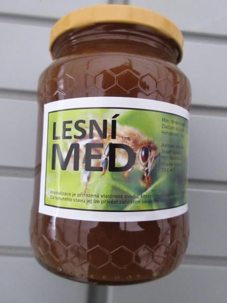 Alena Bošková, Zahradnictví Střítež, Litochovice: Lesní med - bylo zjištěno téměř trojnásobně vyšší množství sacharózy, než připouští příslušný právní předpis. Výrobce: Josef Kosejk, Mladá Vožice