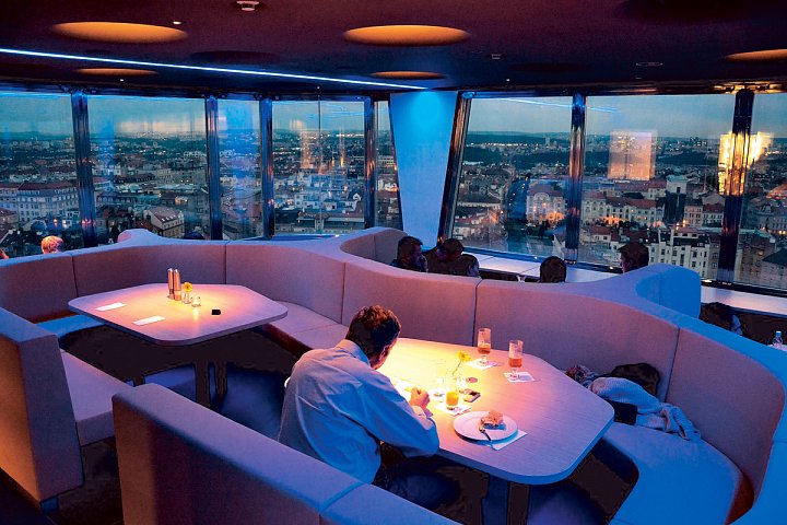 Restaurant Oblaca a bar