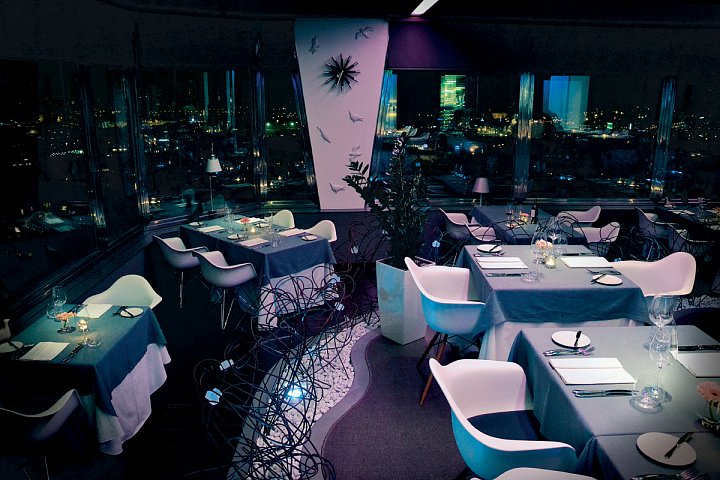 Restaurant Oblaca a bar