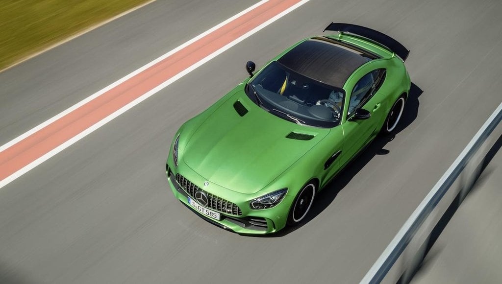 2018-08-mercedes-benz-amg-gt-r-9.jpg