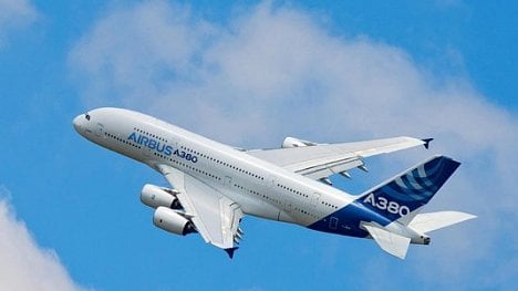 Náhledový obrázek - Obří Airbus A380 začne od května létat i do Prahy