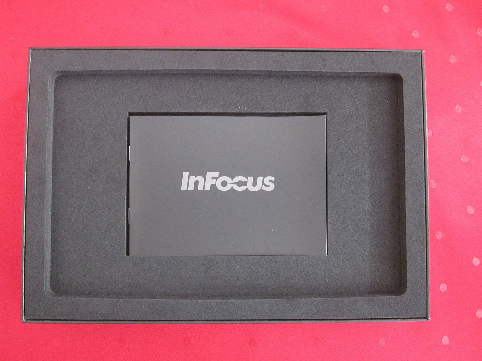 Rozbalení tabletu s Firefox OS