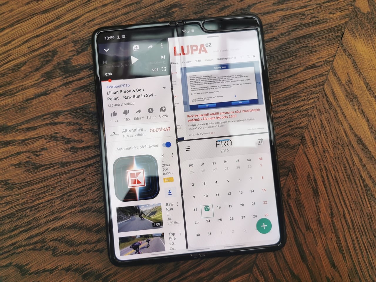 Samsung Galaxy Fold s ohebným displejem dorazil do Česka