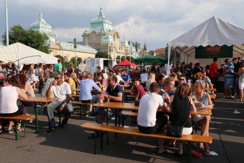 Burgerfest - nejmasožravější svátek roku