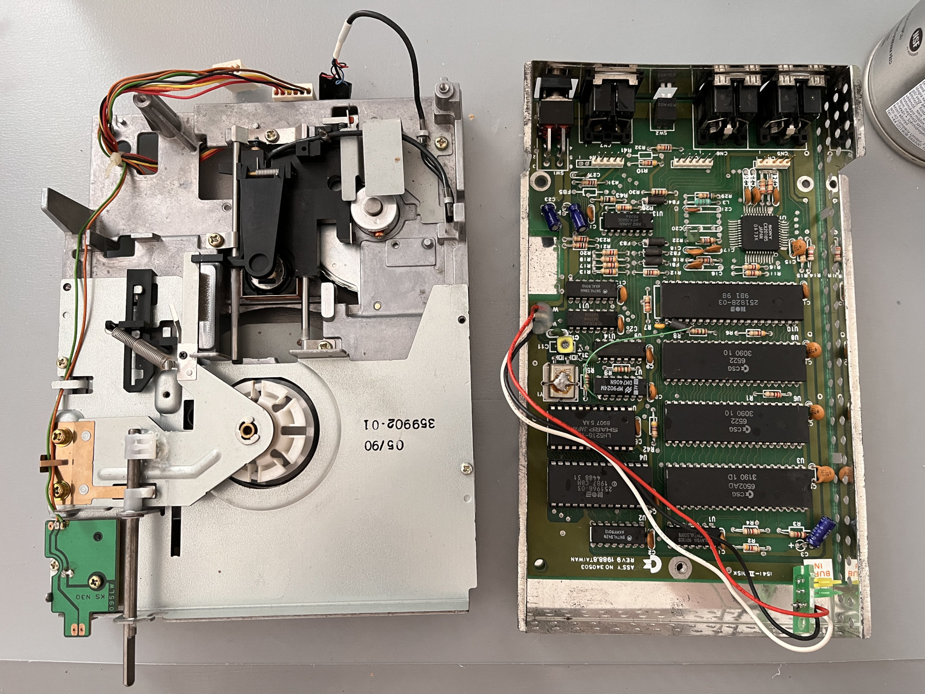 Vyčištěné interní komponenty.