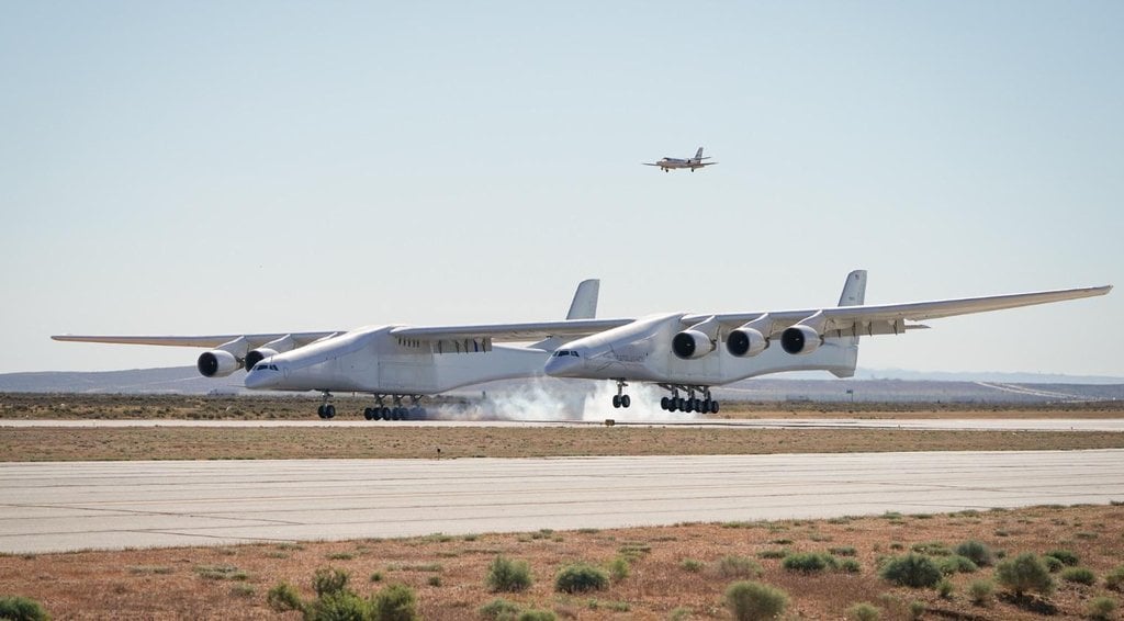 2015-08-stratolaunch-stratolaunch-2.jpg