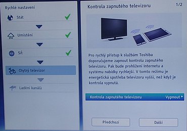Tzv. kontrola zapnutého televizoru je standardně vypnutá, protože má několikanásobně vyšší spotřebu v pohotovostním režimu. Pokud ji ale povolíte, všechny funkce televizoru naběhnou prakticky okamžitě.