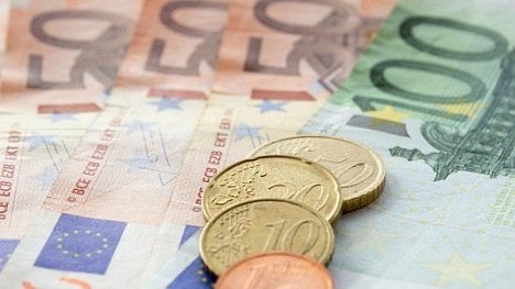 Náhledový obrázek - Která tři slova zachránila před pěti lety euro?