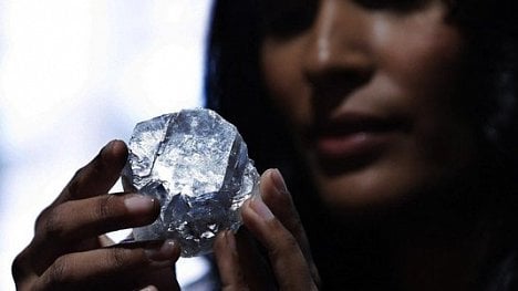 Náhledový obrázek - Největší nezpracovaný diamant na světě se prodal za 1,2 miliardy