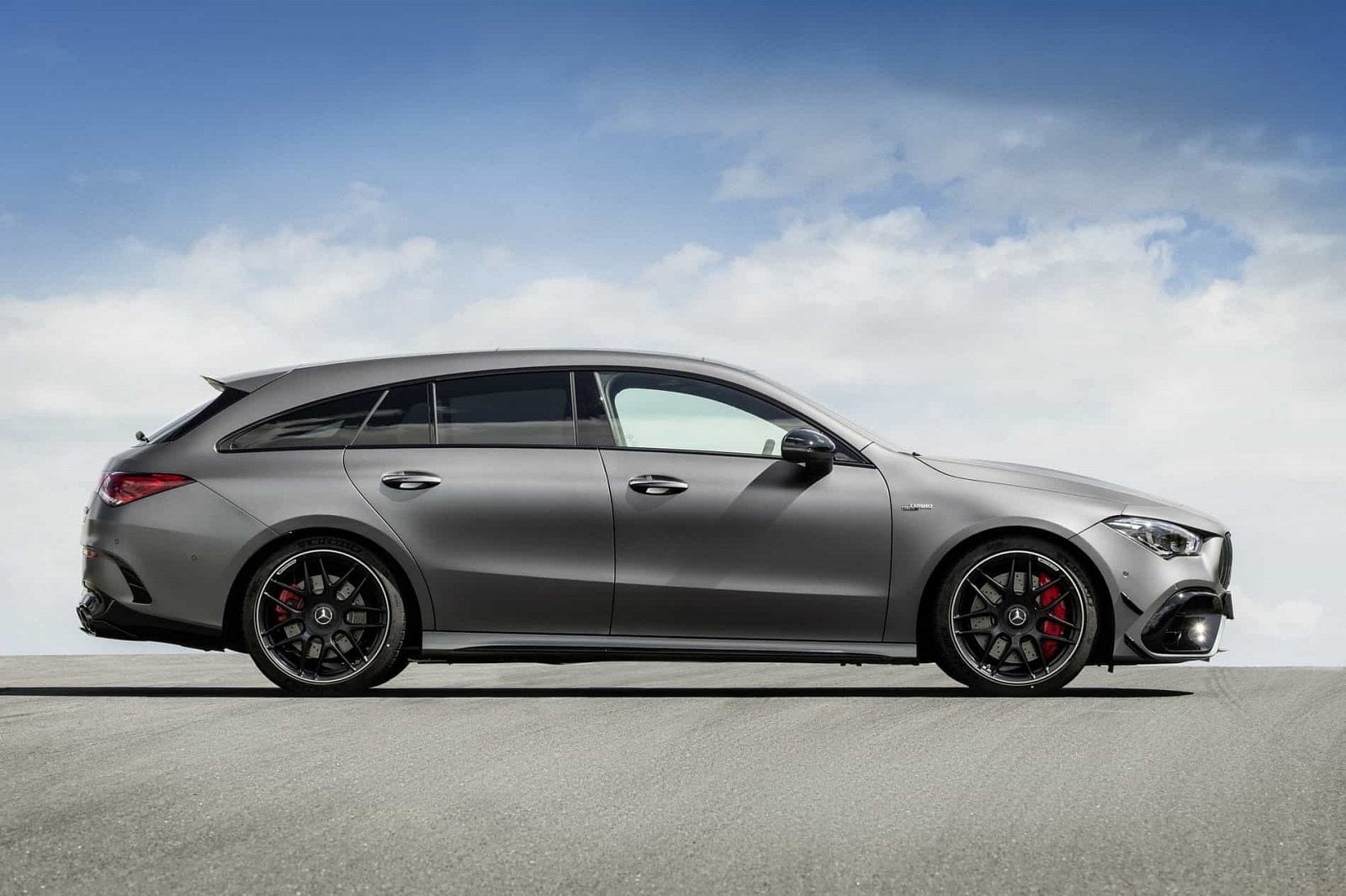 2019-07-Mercedes-AMG-CLA-45-Shooting-Brake_11.jpg