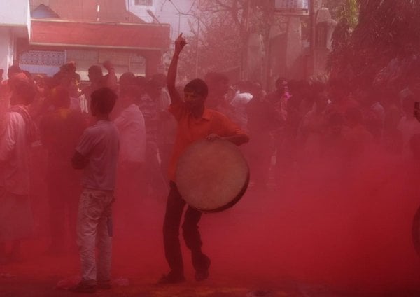 2012-10-svc3a1tek-holi.jpg