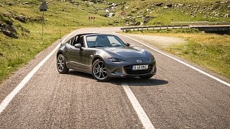 Náhledový obrázek - Transfăgărășan s Mazdou MX-5 je zážitek, na jaký se jen tak nezapomíná