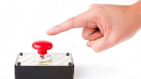 Banky zavádí záchranné tlačítko, kterým stopnete krádež peněz z účtu