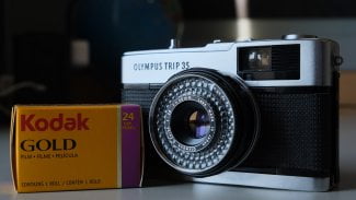 Fotoaparát a film od společnosti Kodak