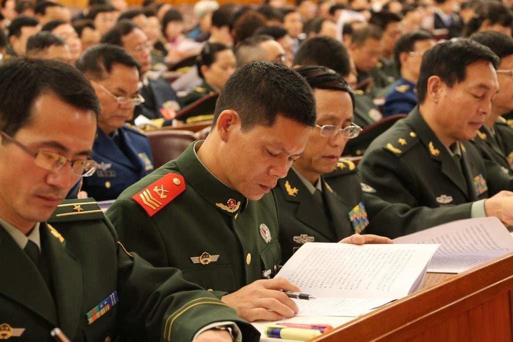 2017-02-rudc3a9-legitky-pc49bticc3adpc3a9-hvc49bzdy-a-tisc3adce-