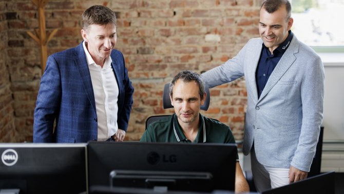 Ze Zlína do celého světa. IT firma Edhouse prorazila se svým softwarem pro řízení výroby či mikroskopů, dnes školí i české učitele