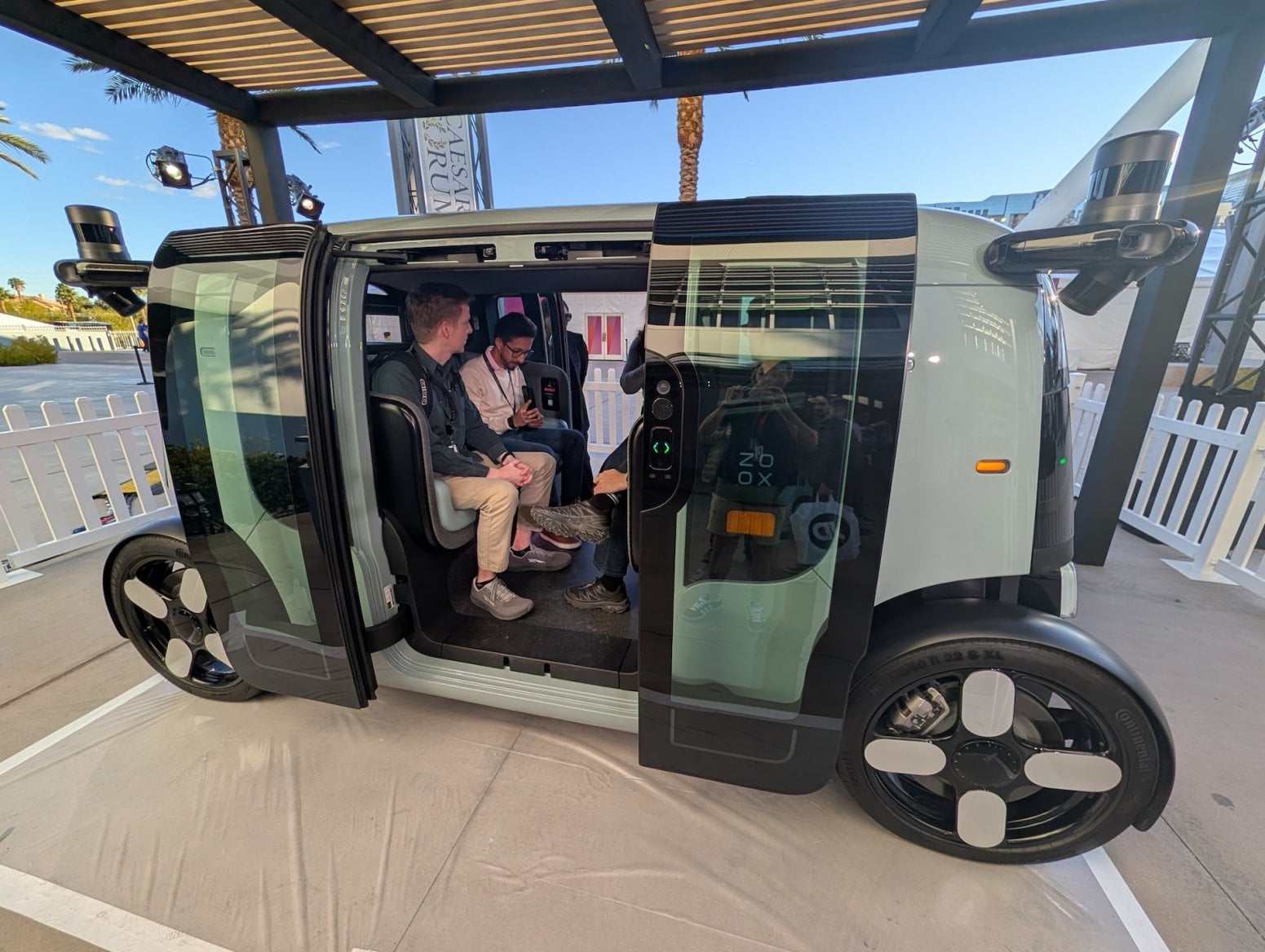 Autonomní auto a taxi Zoox