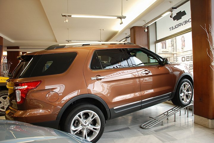 Ford Explorer