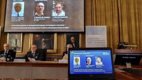 Náhledový obrázek - Nobelovu cenu za fyziku získala trojice Britů za výzkum hmoty