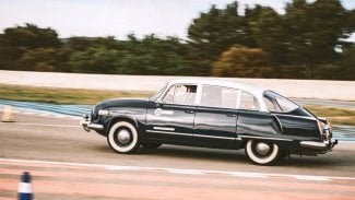Náhledový obrázek - Oldtimer Express  2025: Jak být atrakcí v Monaku? Stačí přijet veteránem