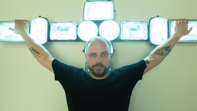 Český Warhol s mindsetem podnikatele. Výtvarník Pasta Oner ukazuje, že umění může být autentické i výdělečné zároveň