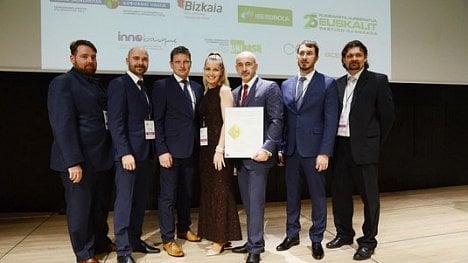 Náhledový obrázek - Energetický startup exministra Kuby dostal cenu ve Španělsku