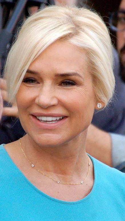 Yolanda Hadid doporučovala své dceři v TV show, aby si k jídlu dala pár mandlí, které musí dobře rozkousat