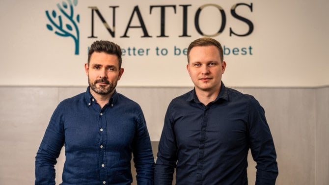 Michal Krásný a Adam Hošek, zakladatelé ostravské značky Natios a e-shopu Natima.cz
