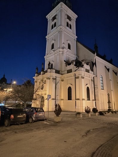 Hlavní fotoaparát s nočním režimem (zdroj: Cnews)