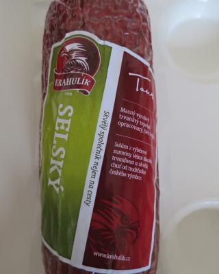 KRAHULÍK SELSKÝ. Kategorie: Falšované potraviny. Nevyhovující parametr: čistá svalová bílkovina. Obsah čistých svalových bílkovin byl nižší, než je stanoveno v příslušném právním předpise. Výrobce / Distributor: Krahulík - MASOZÁVOD Krahulčí. Místo kontroly: Kaufland Česká republika v.o.s., Děčín