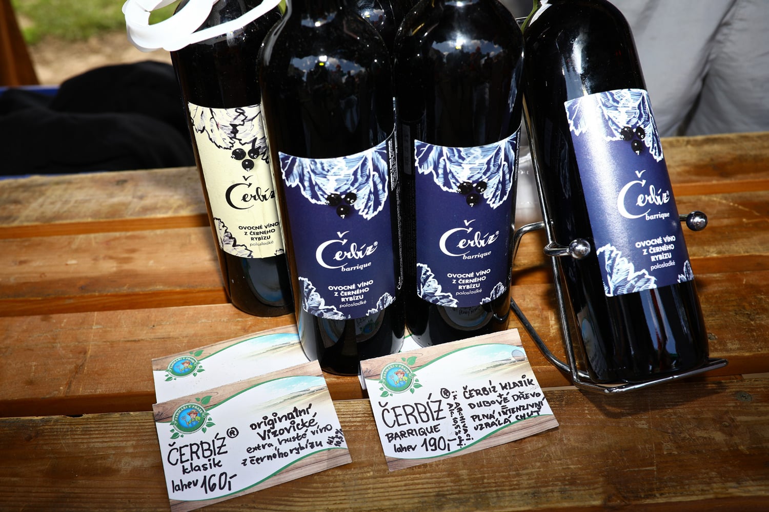 V létě se na řadě míst konají trhy. Nabídka je pestrá