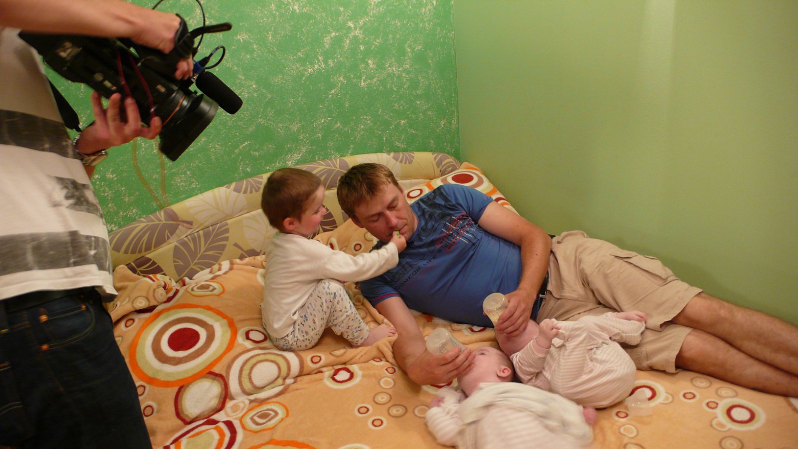 Táta na plný úvazek na obrazovce televize Prima