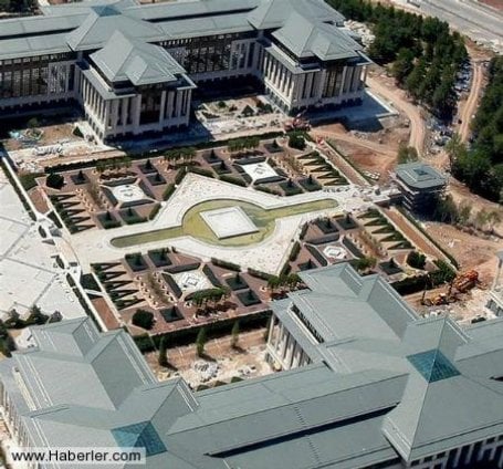 2009-12-tureckc3bd-prezident-otevc599el-gigantickc3bd-palc3a1c-z