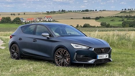 Náhledový obrázek - Jezdí skvěle, ale (skoro) nikdo jej nechce. Cupra Leon je trochu zapomenutý model